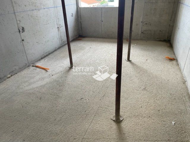 Istra, Medulin, Banjole okolica, stan 80,72m2, I. kat, 2SS+DB, blizina mora, NOVO!! #prodaja