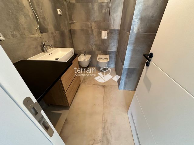 Istra, Medulin, Banjole okolica, stan sa bazenom, 130m2, 3SS+DB, vrt, NOVO!! #prodaja