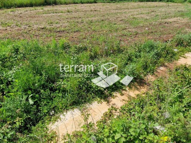 Istra, Ližnjan, građevinsko zemljište 1650 m2 #prodaja