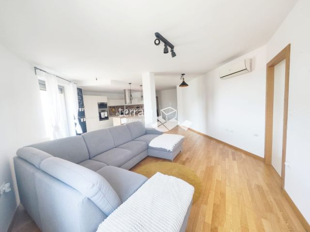Istra, Pula, stan 122m2, 3SS+DB, TOP LOKACIJA, garaža #prodaja