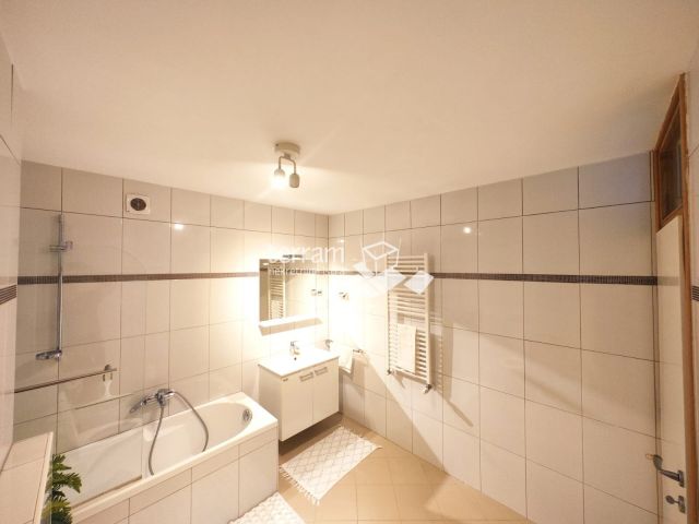 Istra, Pula, stan 122m2, 3SS+DB, TOP LOKACIJA, garaža #prodaja